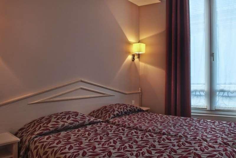 Hotel Eugenie Paris Oda fotoğraf
